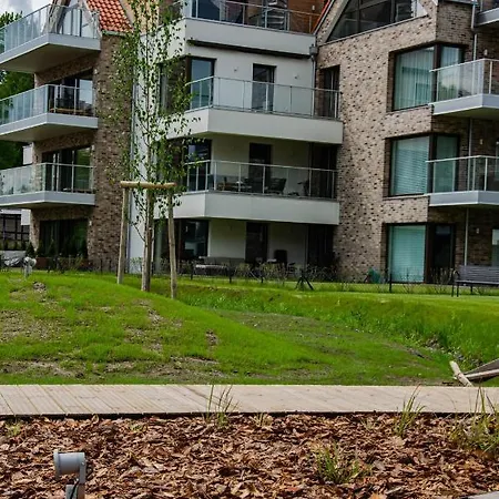 Nautica Lux * 吉日茨科