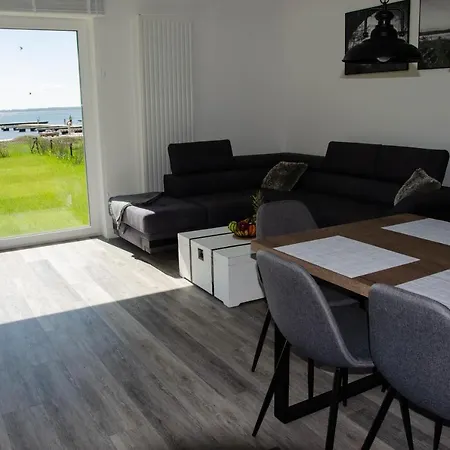 Nautica Lux Lejlighed *